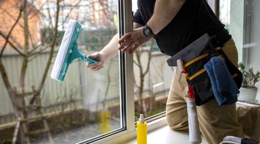 Why You Should Hire Professionals for Your Residential Glass Cleaning