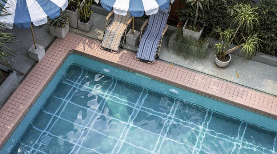 Why Professional Pool Cleaning Services are Essential for Gurgaon Homeowners