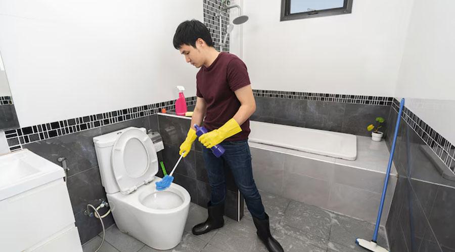 Professional Bathroom Deep Cleaning Services