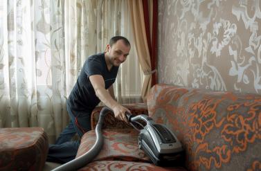 The Top Benefits of Hiring Sofa Cleaning Services